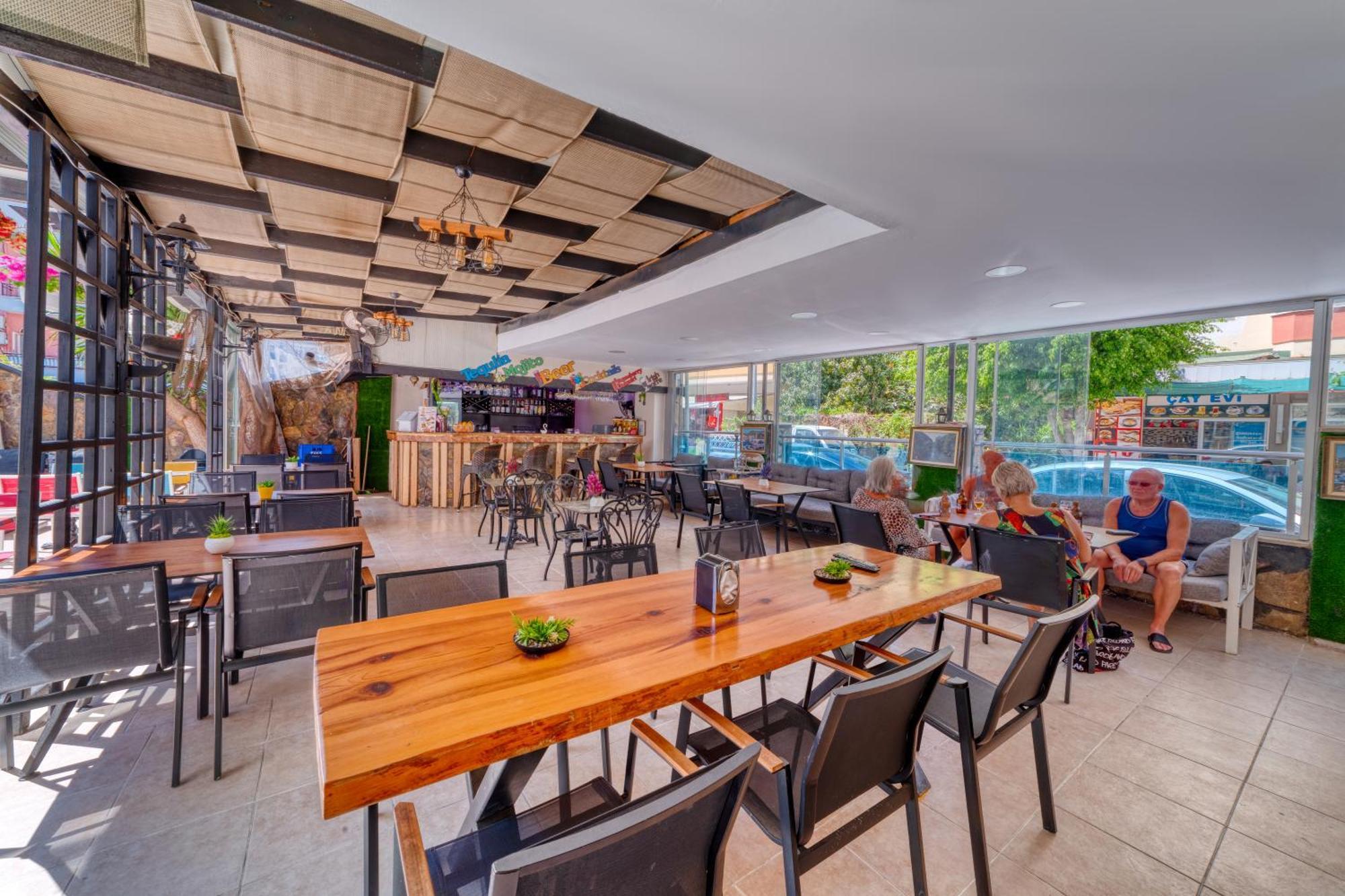 Kleopatra Icaria Apart Hotel Alanya Buitenkant foto