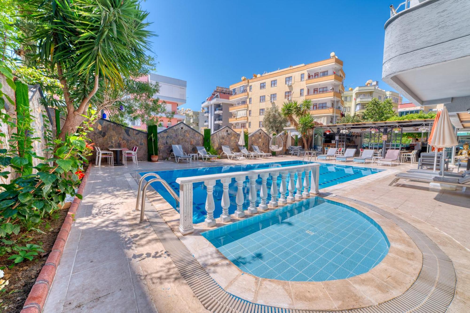 Kleopatra Icaria Apart Hotel Alanya Buitenkant foto